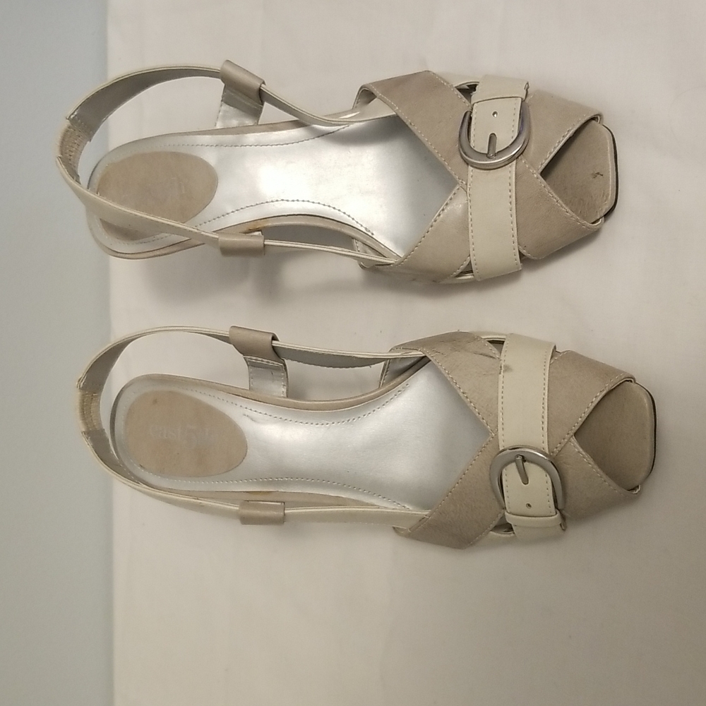 Women's East 5th heels in two-tone tan and beige size 7